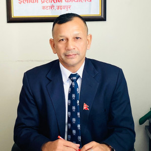 लोकमान श्रेष्ठ