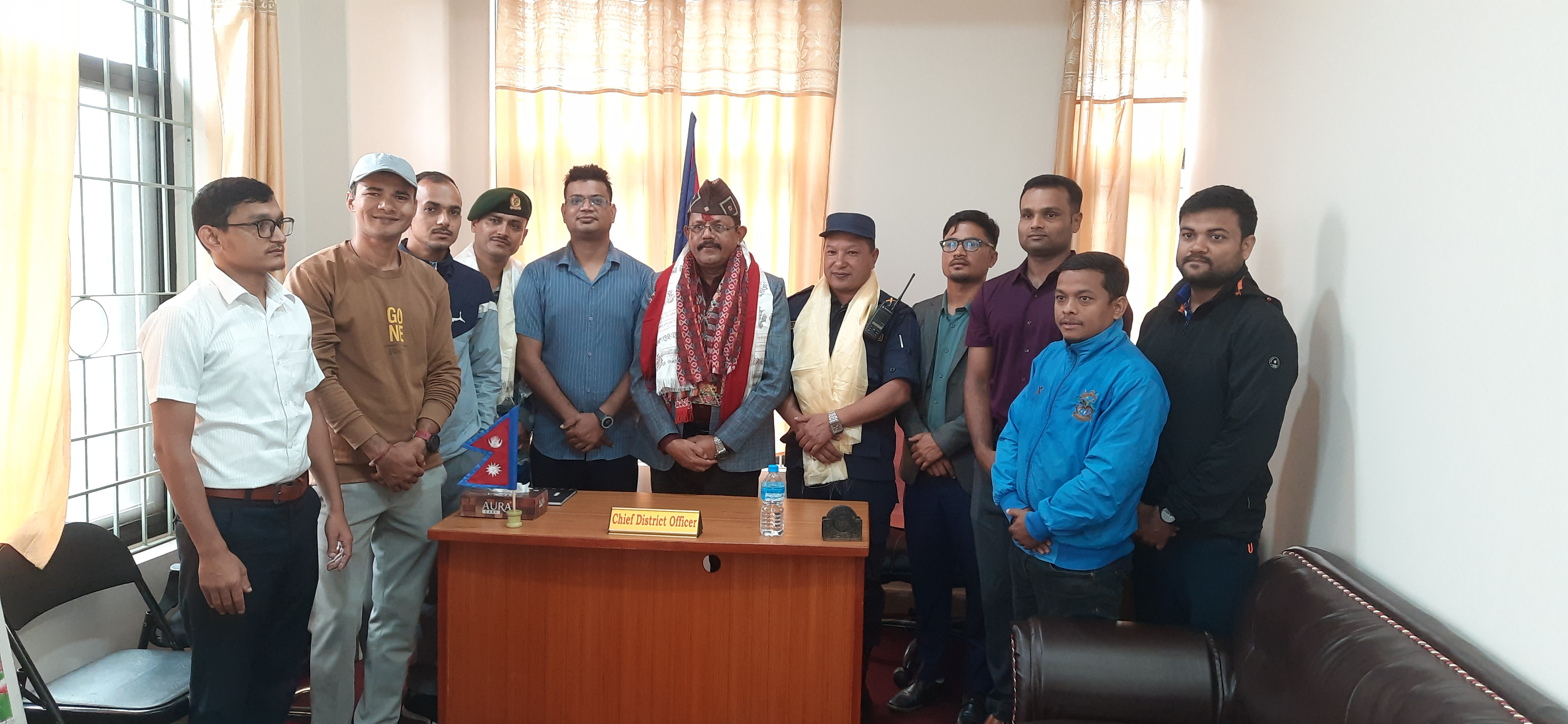 Date 2082-7-13 Thursday - A felicitation and see you again program was organized to honor the transfer of the Chief District Officer of this district, Mr. Prem Prasad Luintel, and to mark his departure to the District Administration Office, Dhanusha.