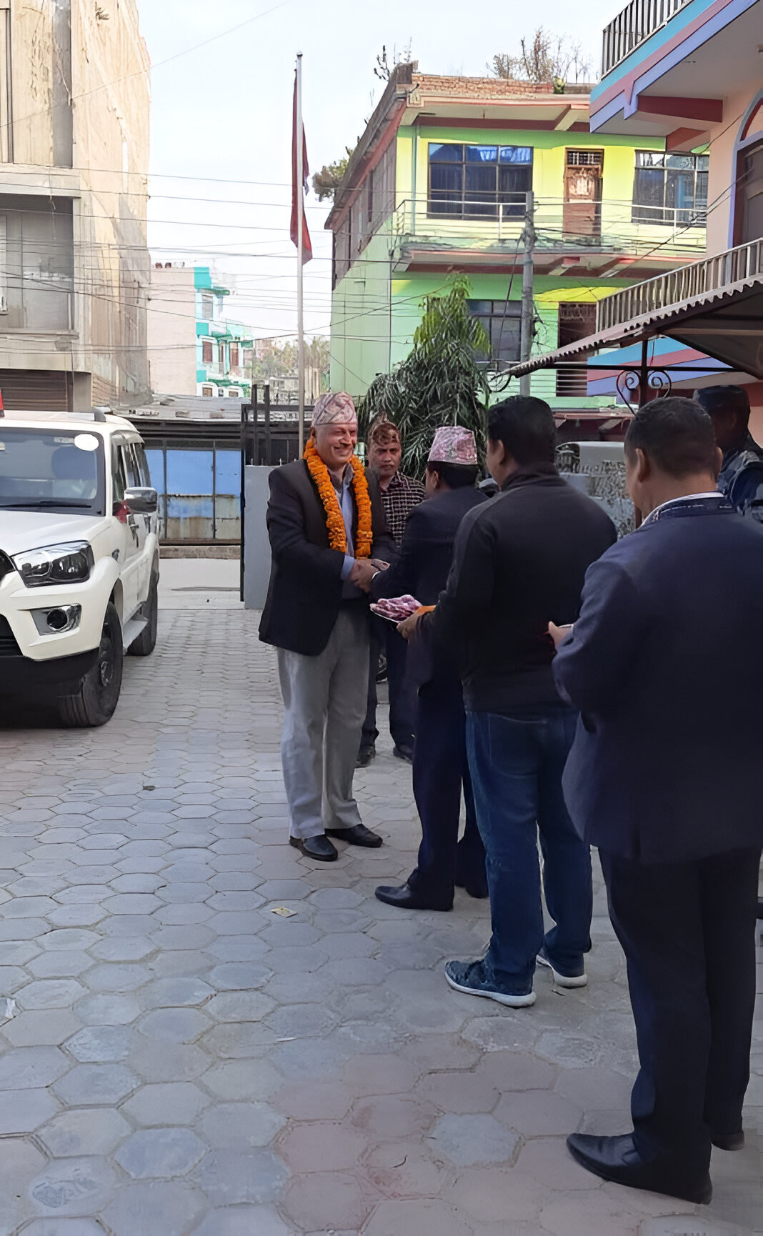 Welcoming the currently Transferred Honorable C.D.O. Mr. Hari Prasad Ghimire at A.A.O., Katari on 2080 Poush 5 B.S.